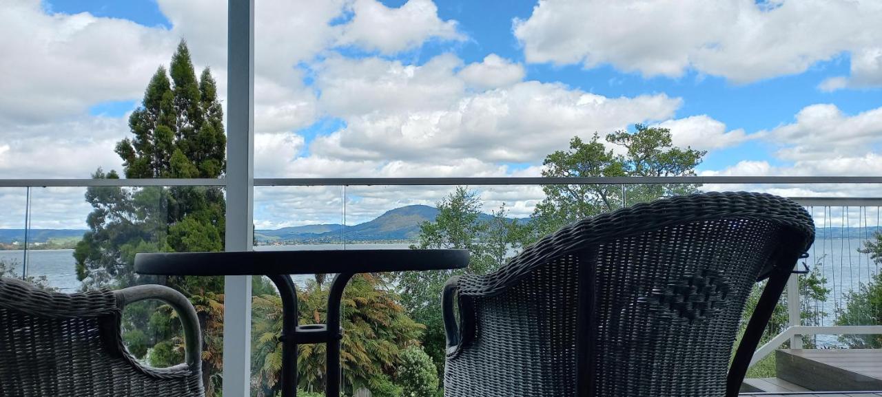 Addictive View - Lakeside Studio Rotorua Eksteriør billede